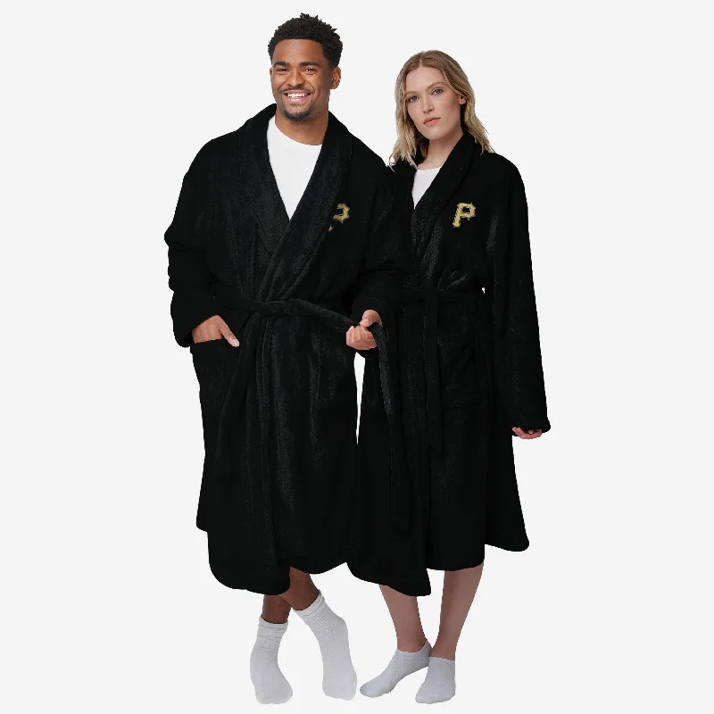 Pittsburgh Pirates Lazy Day Team Robe Bold Women's Animal Print